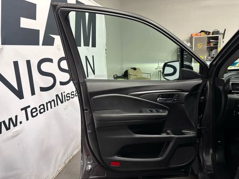 Used 2022 Honda Pilot Special Edition image 9