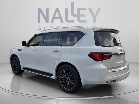 Used 2023 INFINITI QX80 Premium Select w/ All-Season Package RWD image 3