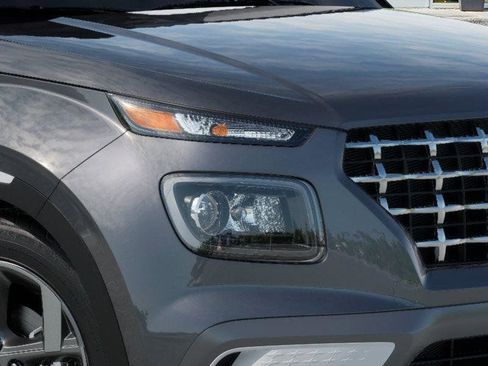 New 2026 Hyundai Venue SEL FWD image 9