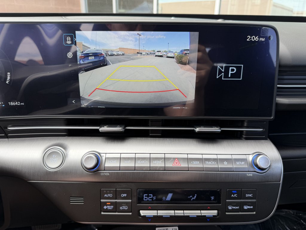 Used 2025 Hyundai Kona SEL FWD image 19
