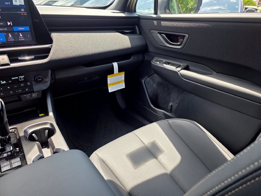 New 2026 Subaru Outback Limited AWD/4WD image 15