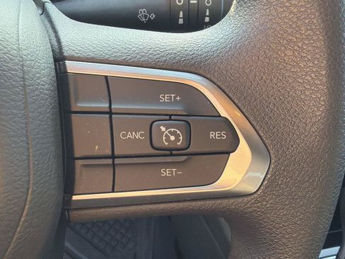 Used 2025 Jeep Compass Sport AWD/4WD image 13