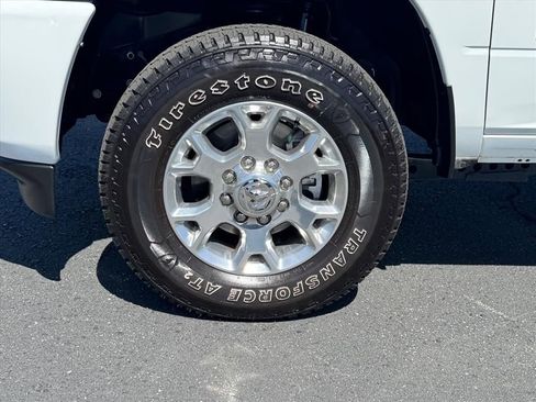 Used 2024 RAM 2500 Laramie w/ Safety Group AWD/4WD image 9