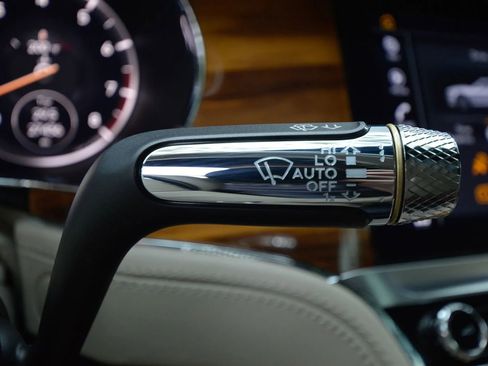 Used 2021 Bentley Continental GT image 35