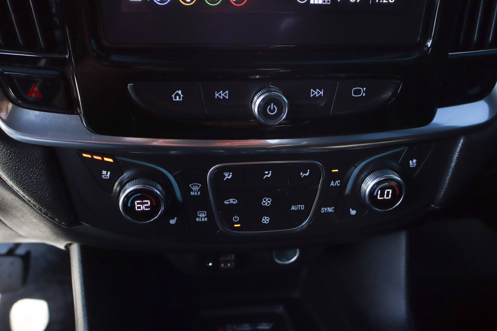 Used 2023 Chevrolet Traverse High Country FWD image 33