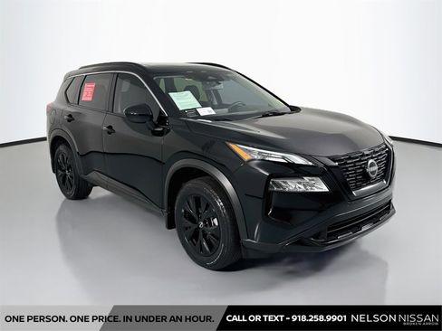Certified 2023 Nissan Rogue SV w/ SV Premium B Package AWD/4WD image 3