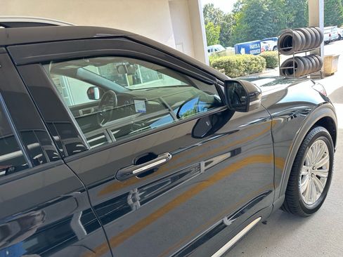 Used 2020 Ford Explorer Limited w/ Class III Trailer Tow Package RWD image 10