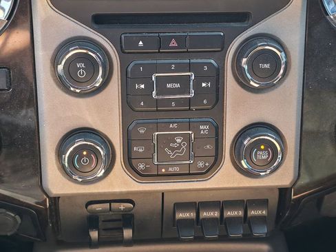 Used 2015 Ford F350 Platinum image 16