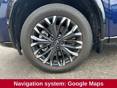 Used 2025 Nissan Rogue Platinum w/ Tech Package image 11