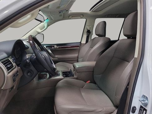 Used 2019 Lexus GX 460 Premium image 9