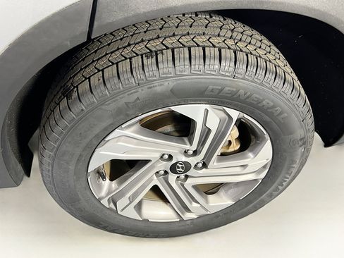 Used 2023 Hyundai Santa Fe SEL image 30