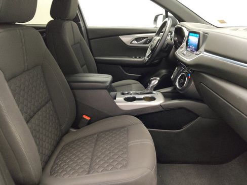 Used 2019 Chevrolet Blazer LT image 21