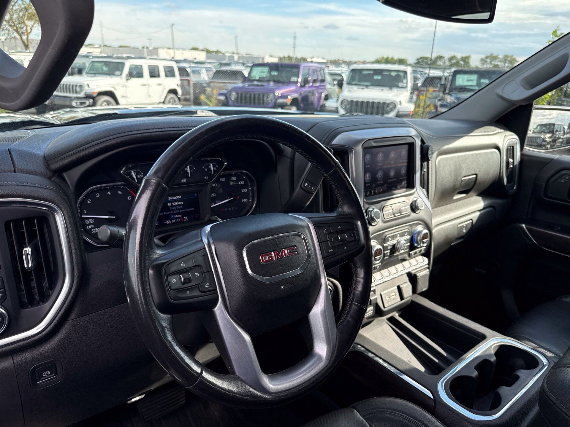 Used 2019 GMC Sierra 1500 SLT w/ SLT Premium Package AWD/4WD image 10