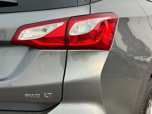Used 2018 Chevrolet Equinox LT w/ Sun & Infotainment Package AWD/4WD image 25