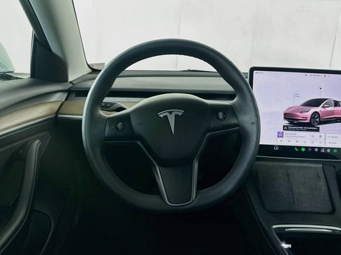 Used 2023 Tesla Model 3 Standard Range RWD image 16