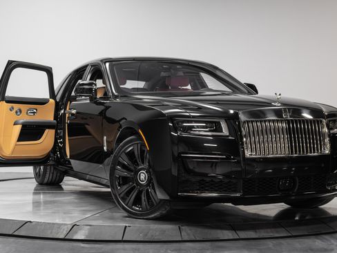 Used 2022 Rolls-Royce Ghost image 55