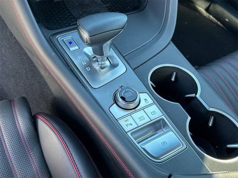 Used 2025 Genesis G70 3.3T Advanced image 31