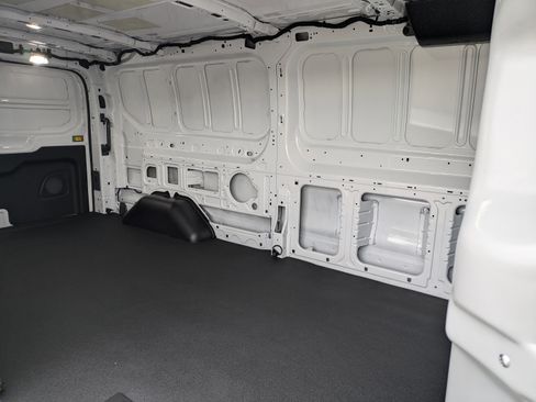 New 2025 Ford Transit 150 Low Roof RWD image 17