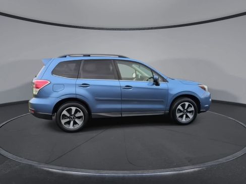 Used 2017 Subaru Forester 2.5i Limited image 9