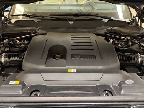 Used 2020 Land Rover Range Rover Sport HSE image 32