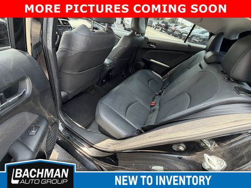 Used 2016 Toyota Prius Four Touring w/ Premium Convenience Package FWD image 7