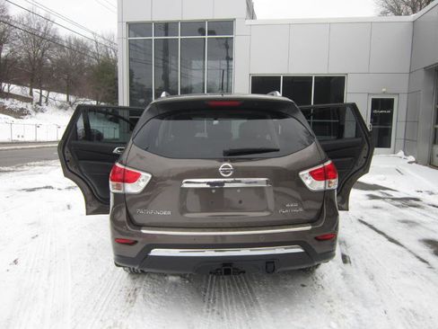 Used 2015 Nissan Pathfinder Platinum w/ Cargo Package image 31