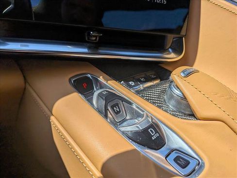 Used 2022 Chevrolet Corvette Stingray Premium Conv w/ Z51 Performance Package RWD image 11