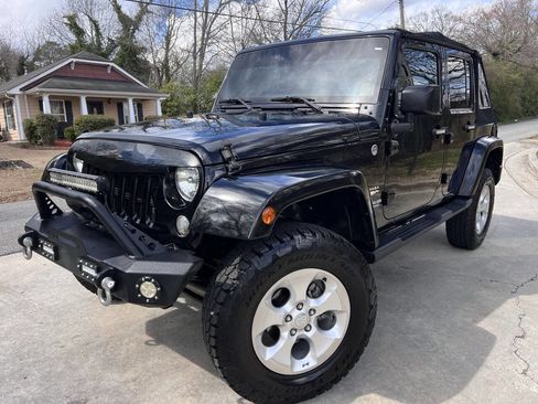 Used 2015 Jeep Wrangler Unlimited Sahara w/ Connectivity Group image 2