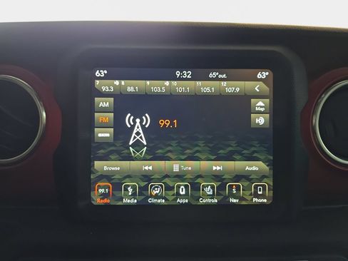 Used 2019 Jeep Wrangler Unlimited Rubicon AWD/4WD image 22