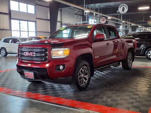 Used 2018 GMC Canyon All Terrain w/ All Terrain X Package AWD/4WD image 3