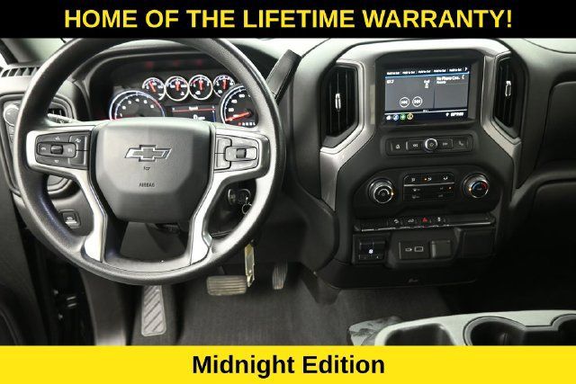 Used 2021 Chevrolet Silverado 1500 Custom Trail Boss w/ Midnight Edition AWD/4WD image 15