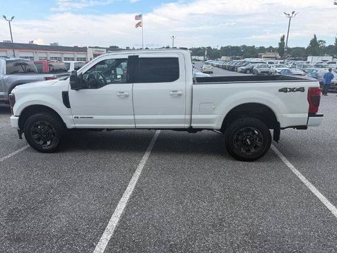 Certified 2022 Ford F250 Lariat w/ Black Appearance Package AWD/4WD image 5