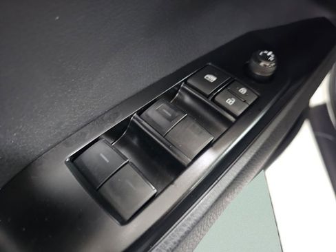 Used 2025 Toyota Camry LE FWD image 27