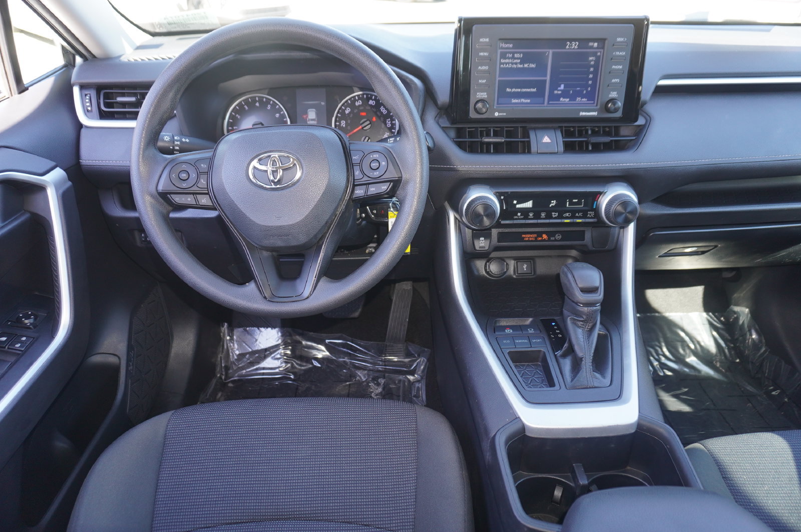 Certified 2022 Toyota RAV4 LE FWD image 10