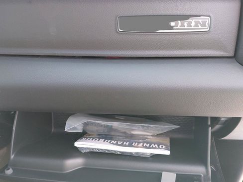 New 2026 RAM 1500 Big Horn AWD/4WD image 12