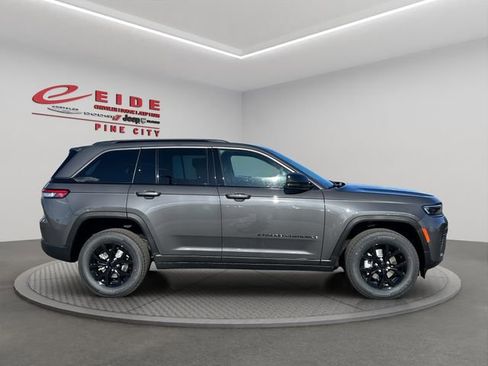 New 2026 Jeep Grand Cherokee Altitude AWD/4WD image 6