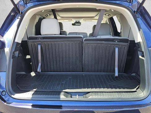 Used 2025 Honda Pilot Elite image 6