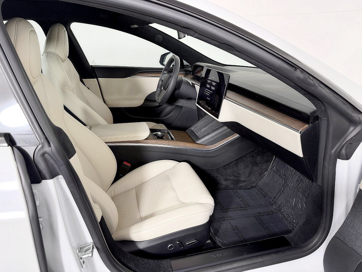Used 2022 Tesla Model S AWD/4WD image 47