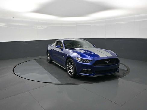 Used 2016 Ford Mustang GT Premium RWD image 44