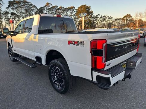 New 2026 Ford F250 Platinum w/ FX4 Off-Road Package image 4