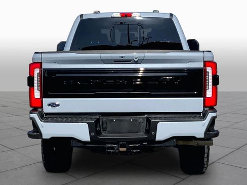 Used 2025 Ford F250 Platinum w/ Tremor Off-Road Package AWD/4WD image 5