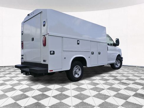 New 2025 Chevrolet Express 3500 Work Van w/ Power Convenience Package image 17