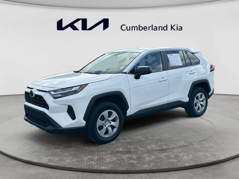 Used 2025 Toyota RAV4 LE AWD/4WD image 1