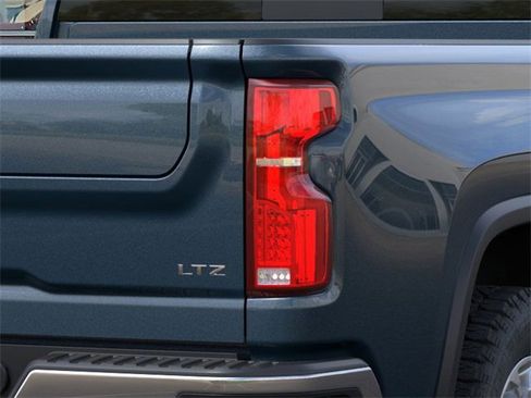 New 2026 Chevrolet Silverado 2500 LTZ w/ LTZ Premium Package image 11