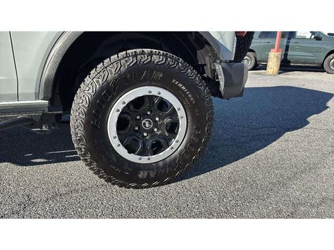 Used 2023 Ford Bronco 2-Door w/ Sasquatch Package image 19