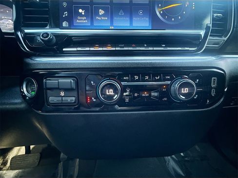 Used 2024 Chevrolet Silverado 1500 RST image 20