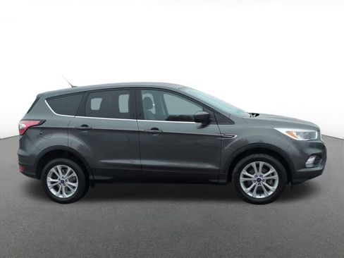 Used 2017 Ford Escape SE image 7