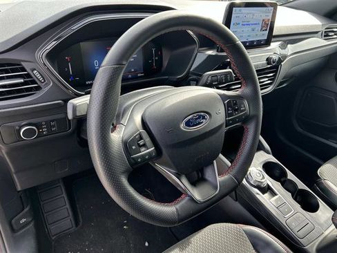 Used 2025 Ford Escape ST-Line image 13