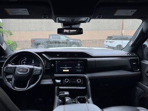 Used 2024 GMC Sierra 1500 AT4 w/ AT4 Preferred Package AWD/4WD image 15