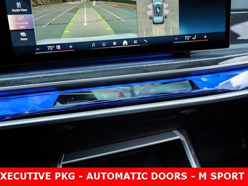 Used 2023 BMW 760i xDrive 760i xDrive w/ Executive Package image 32